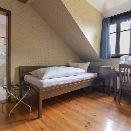 ホテル ブルク ヴィンデック 3シュタルス