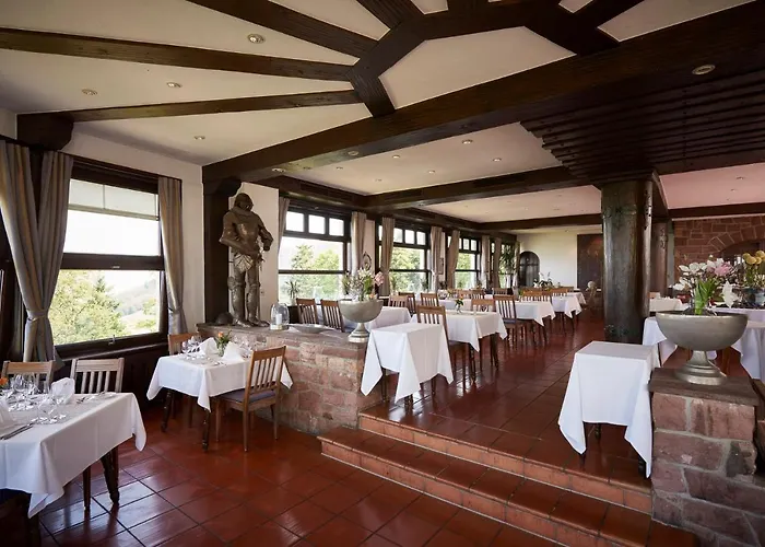 Burg Windeck ***s 4* Бюхль