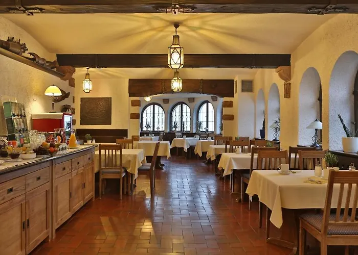 Отель Burg Windeck ***s